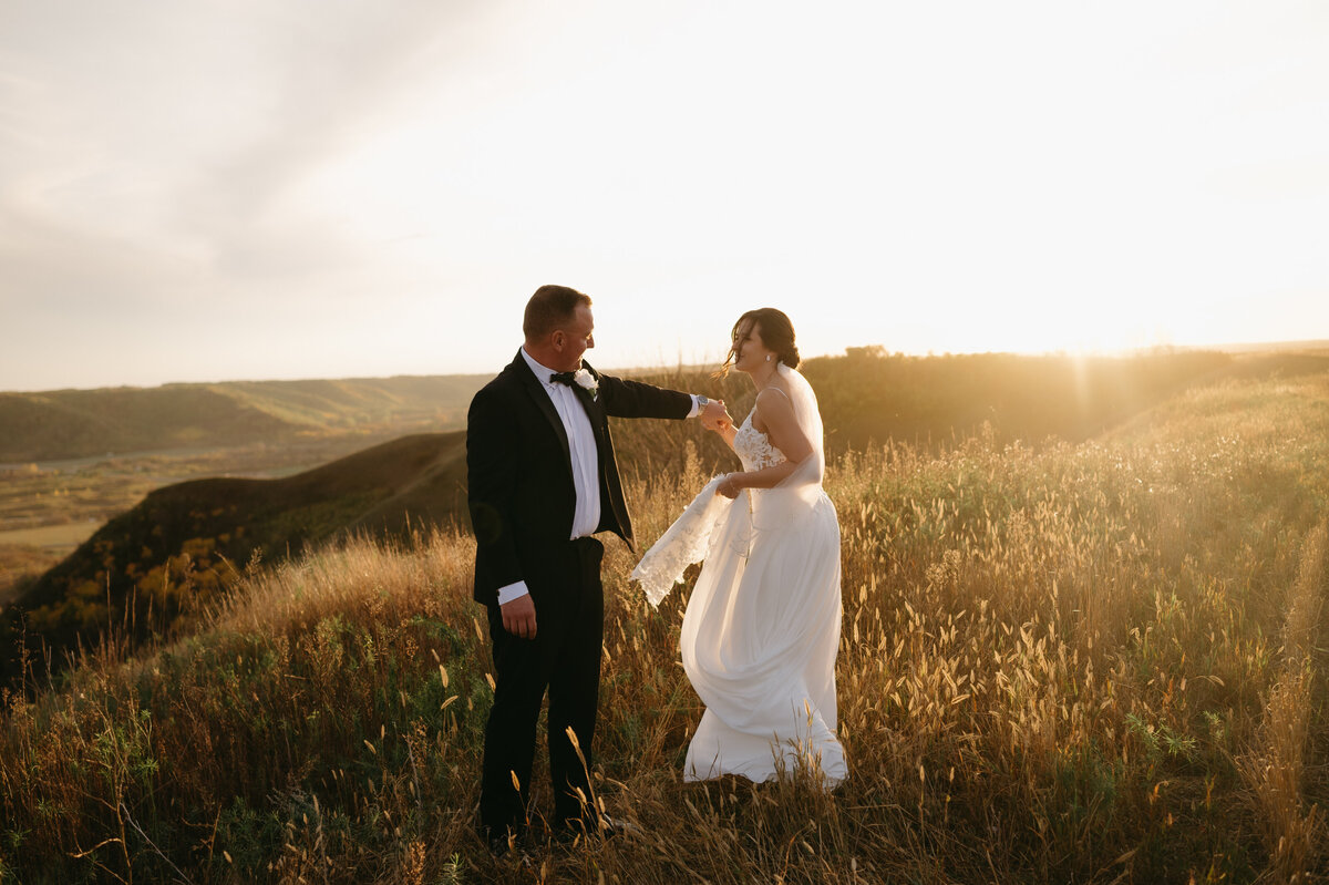 Saskatchewan-lakeside-wedding-1-3