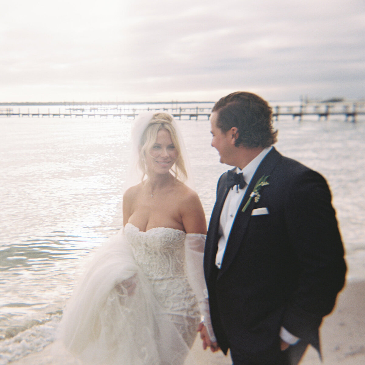 Blake+Jordan_Previews_AmandaCastlePhotography-085