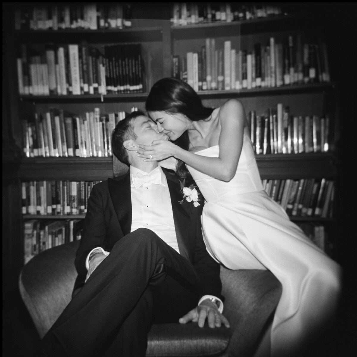 san francisco-flood-mansion-wedding-photography-catholic-wedding-classic-blackandwhite-churchwedding-wedding-thedejaureguis-102