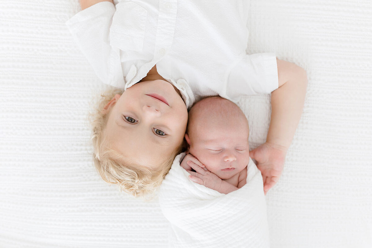lifestyle newborn photographer roswell