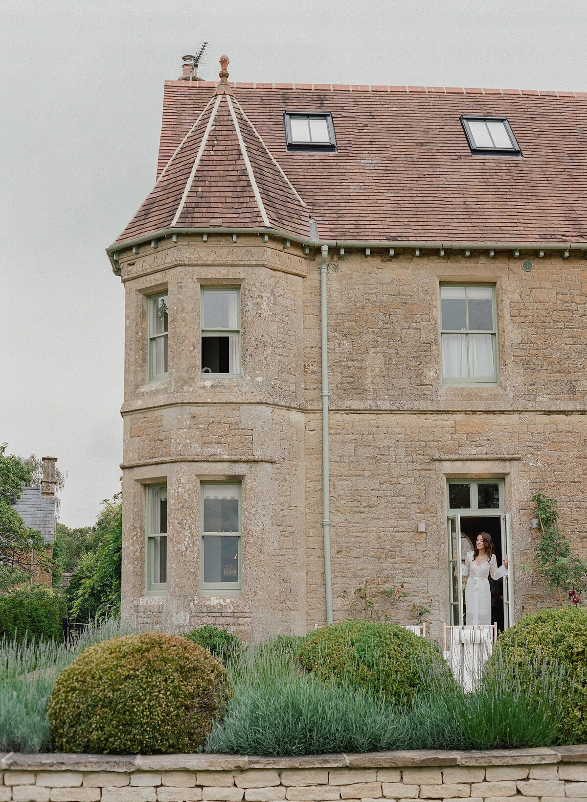 cotswolds-film-wedding-photographer-destination19