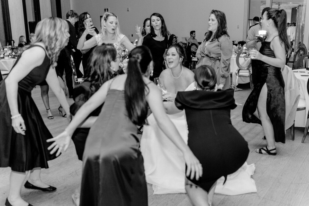 1698 Pascale and Nicolas NAC OBorn Room Wedding Downtown_Ottawa_Photography by Emma