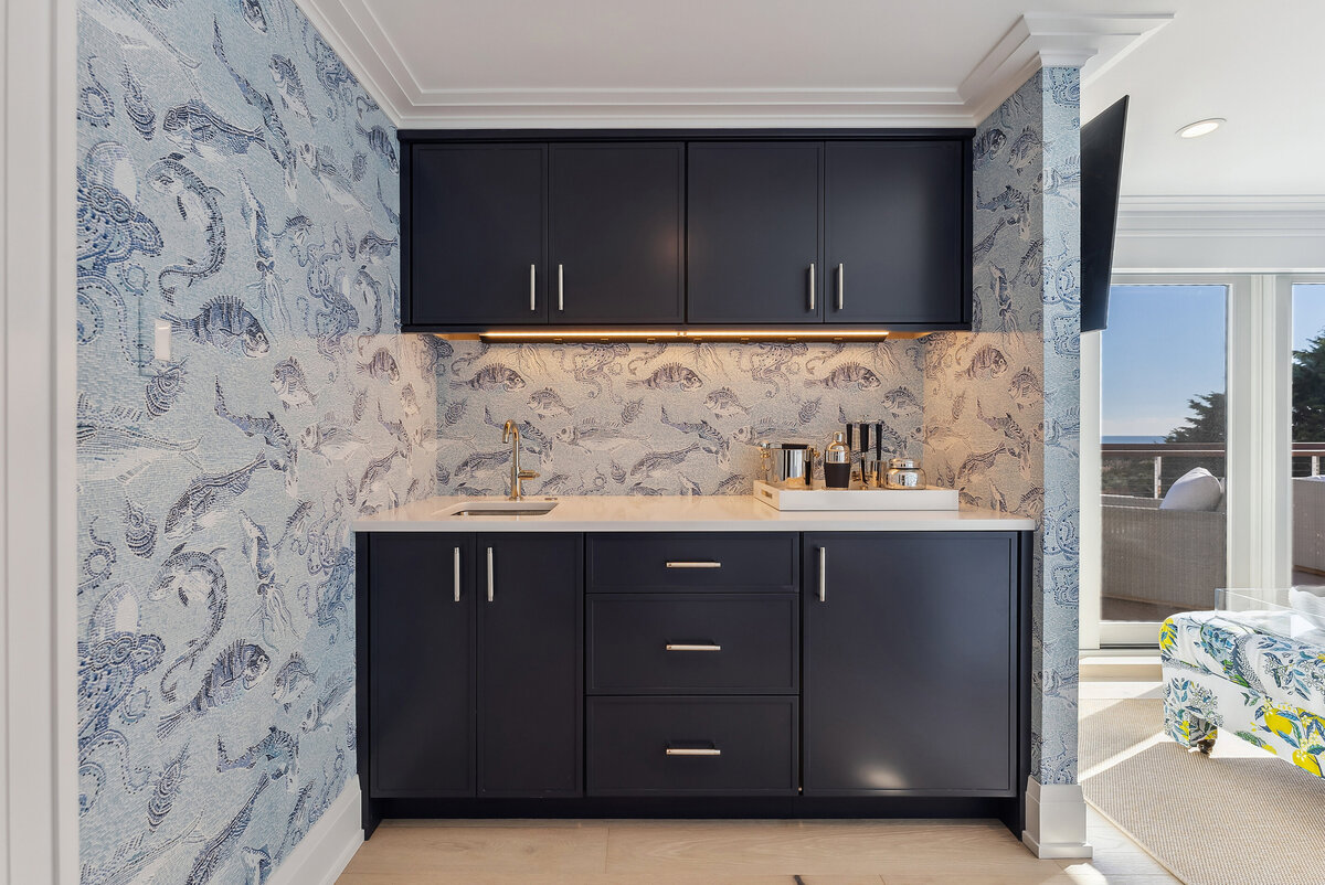 Upper deck wet bar