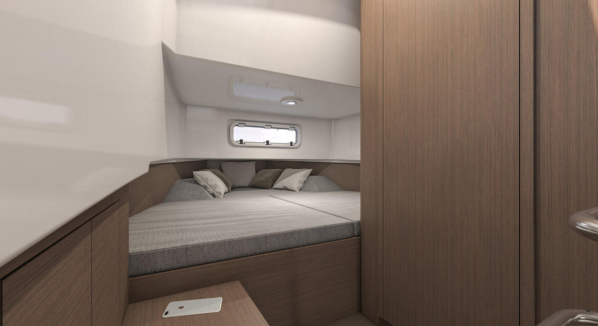 beneteau-flyer-9spacedeck-interior-1