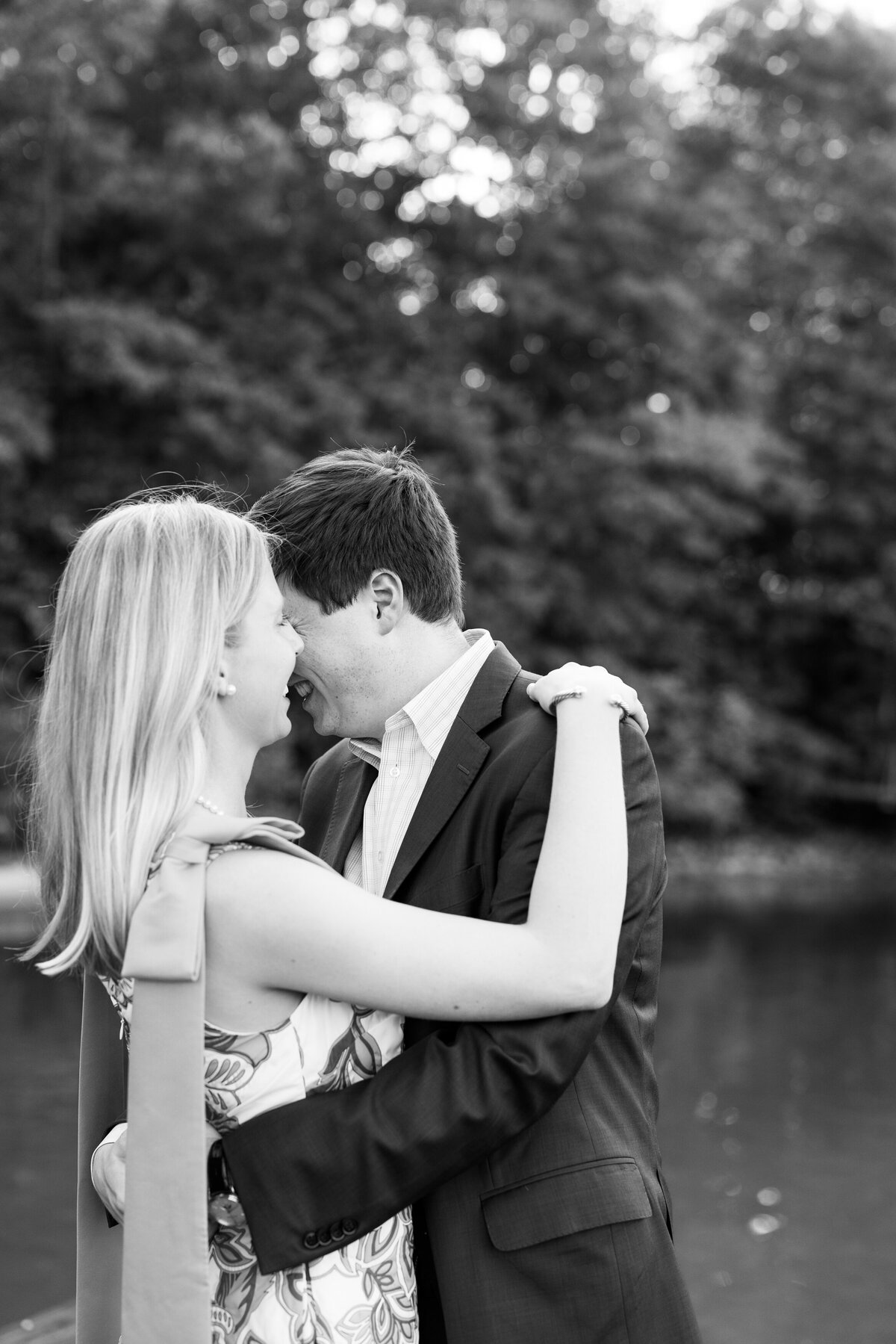 TheReserveatLakeKeoweegagementSession-KendraMartinPhotography-24