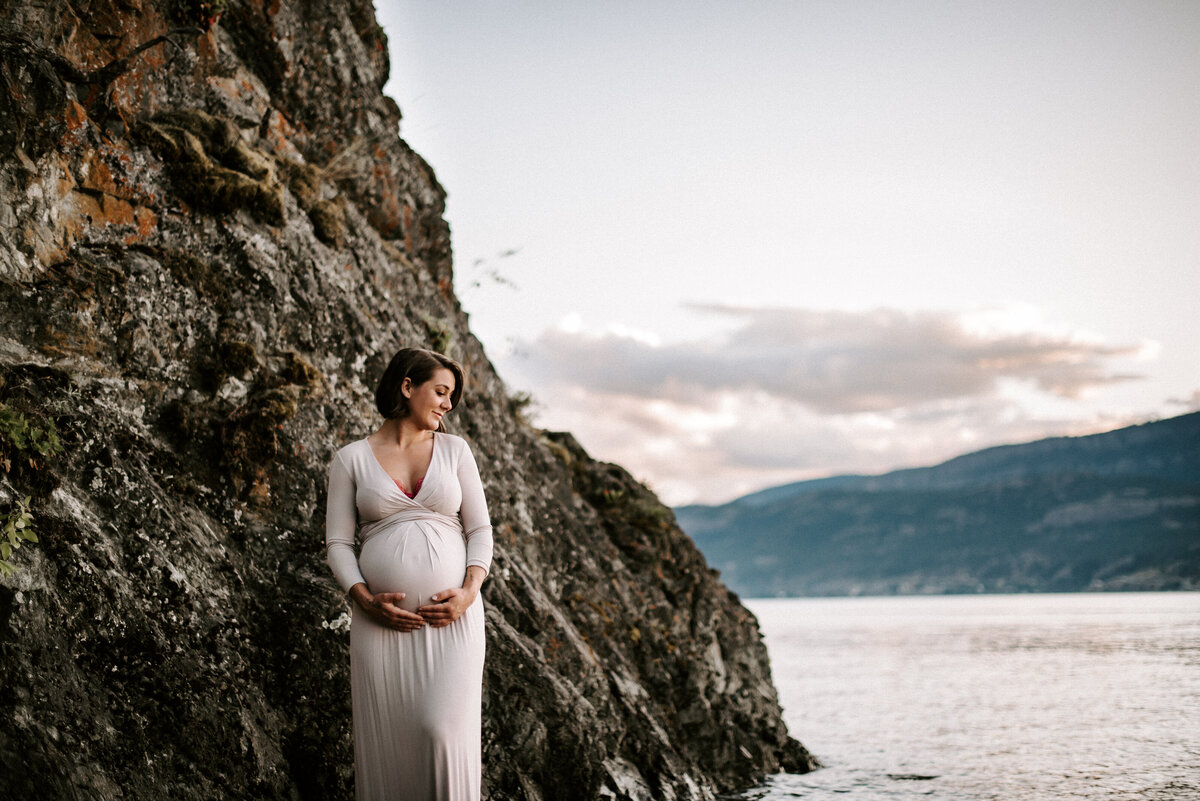 Okanagan Maternity Photographer, Kelowna, BC, Canada