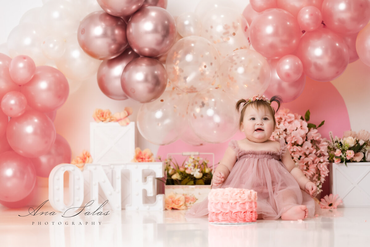 Cake-Smash-Photographer-Edmonton-3
