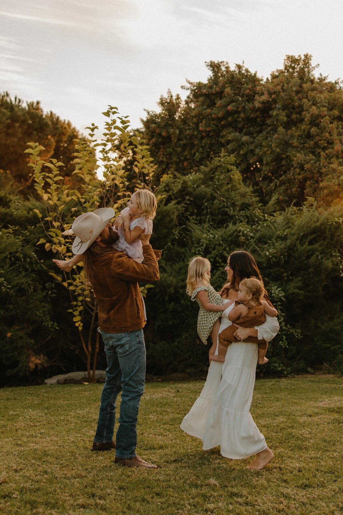 cozy-home-family-session-san diego-janelle-aloi-5