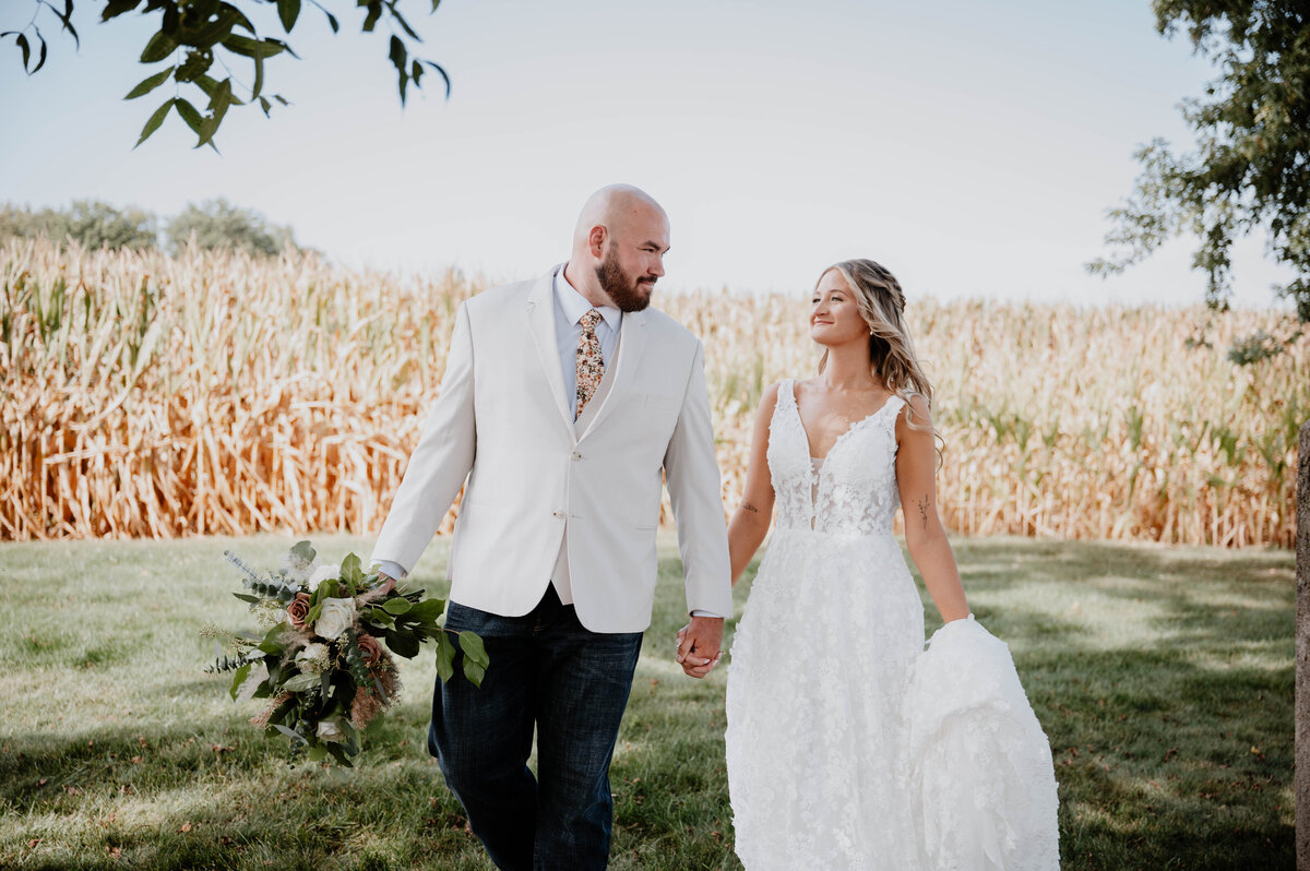 Taylor Elizabeth Photography Weddings and Lifetyle Photographer in Indiana Weddings Photo 37