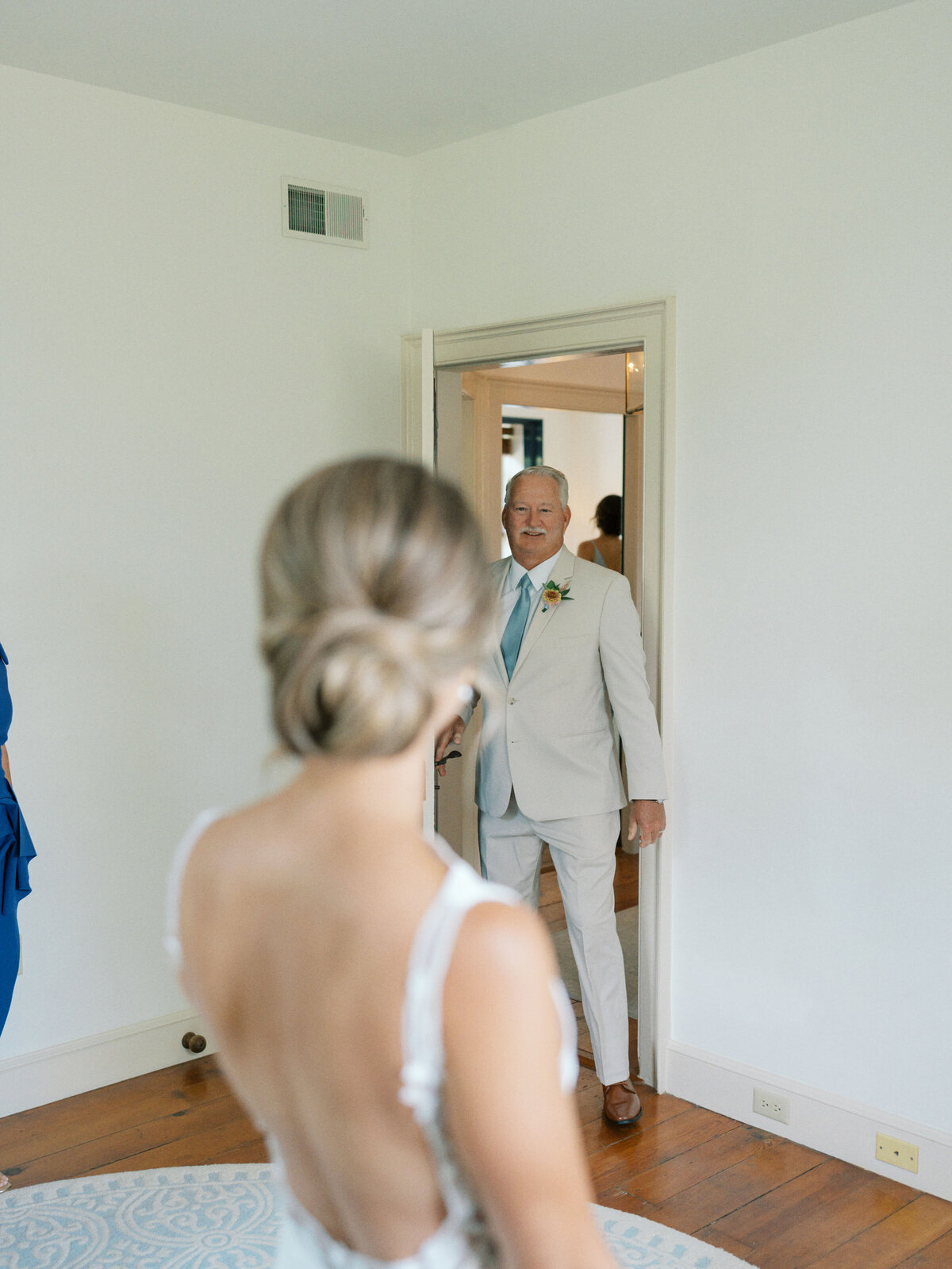 farm-at-eagles-ridge-lancaster-wedding-031