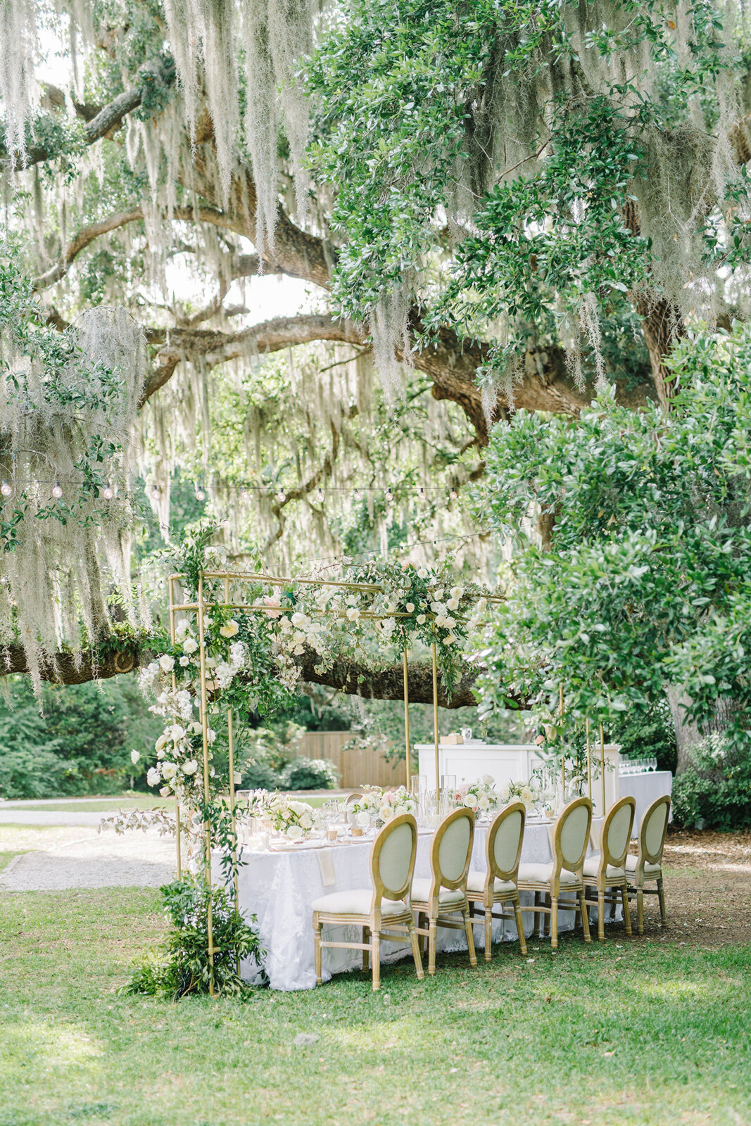 Charleston Elopement Inspiration | Intimate and Romantic Elopements with Styled Elopements ™ by Pure Luxe Bride.