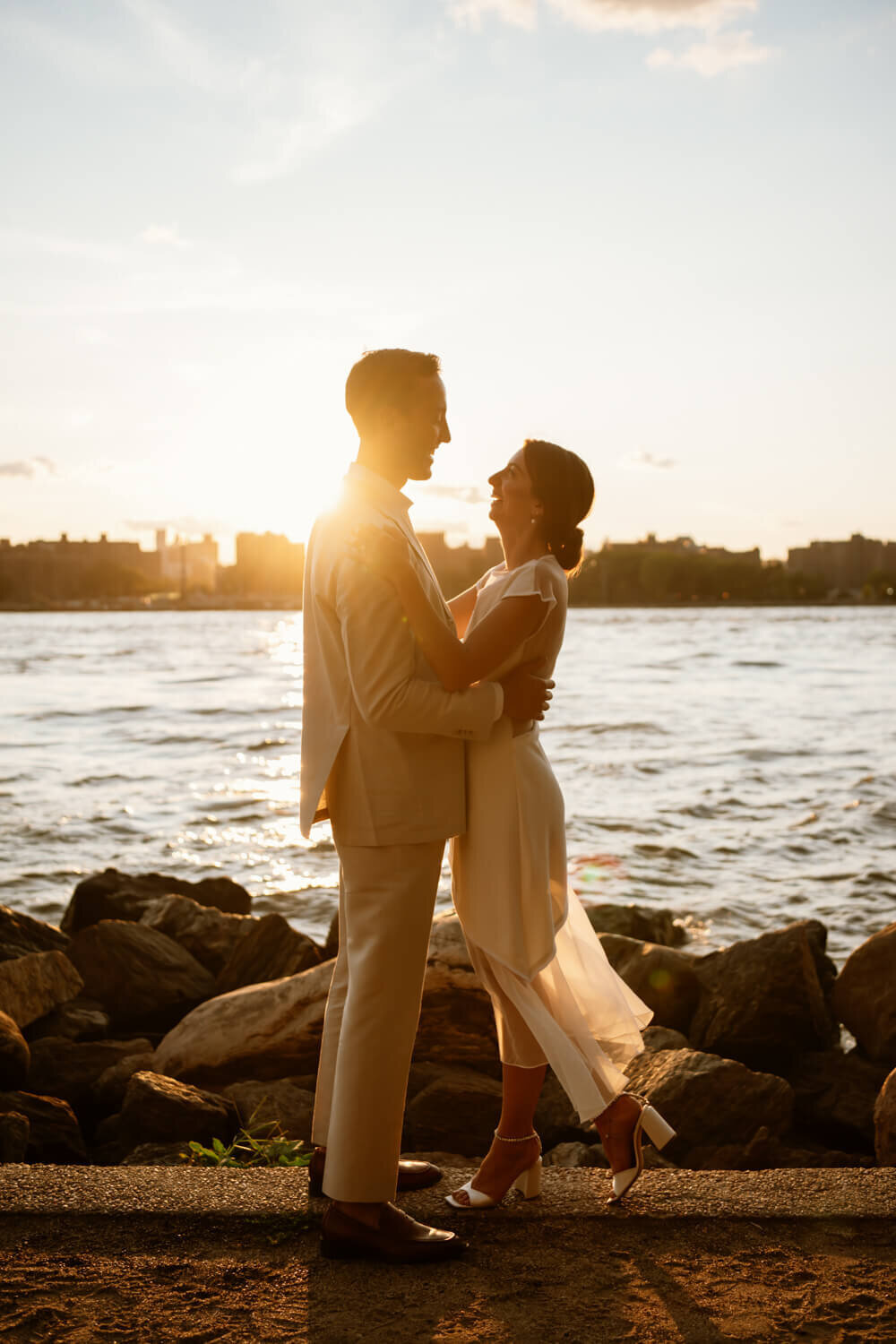 williamsburg.dominopark.engagementphotos.-12