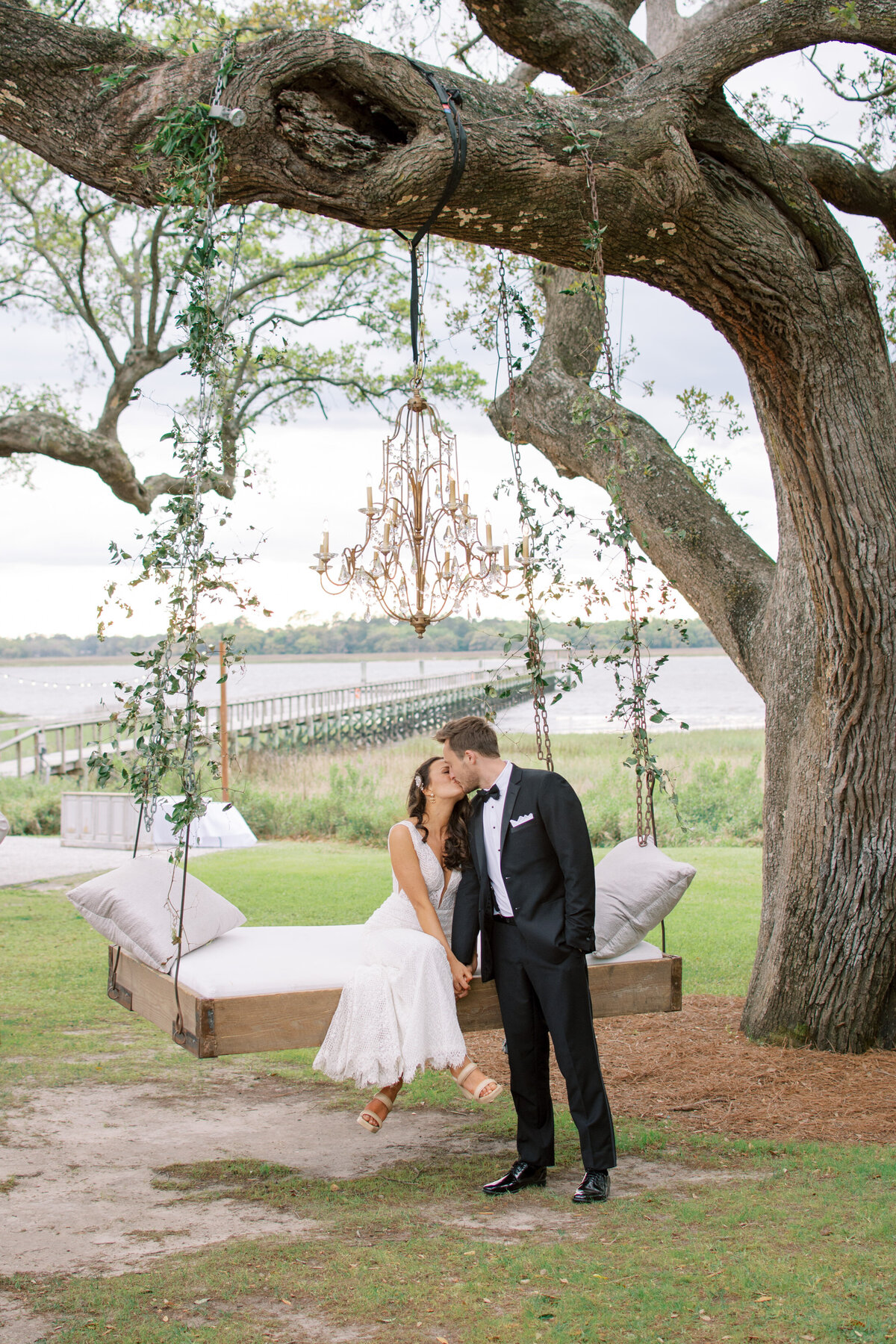 Bailey+Connor (3047)
