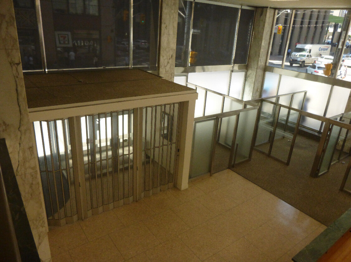 Main-Flr-from-Mezz-lookng-West_1