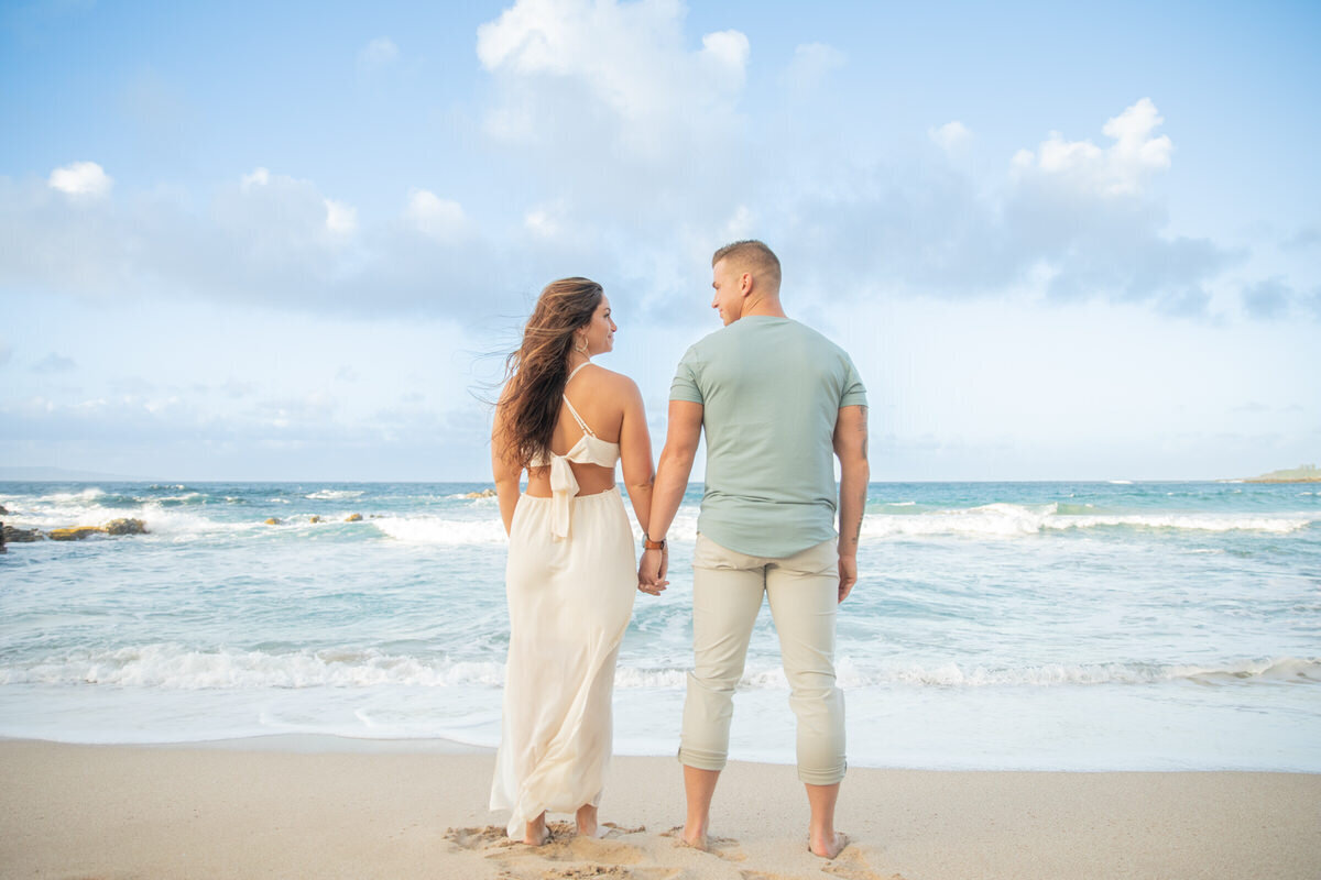 Best Maui couples photographers