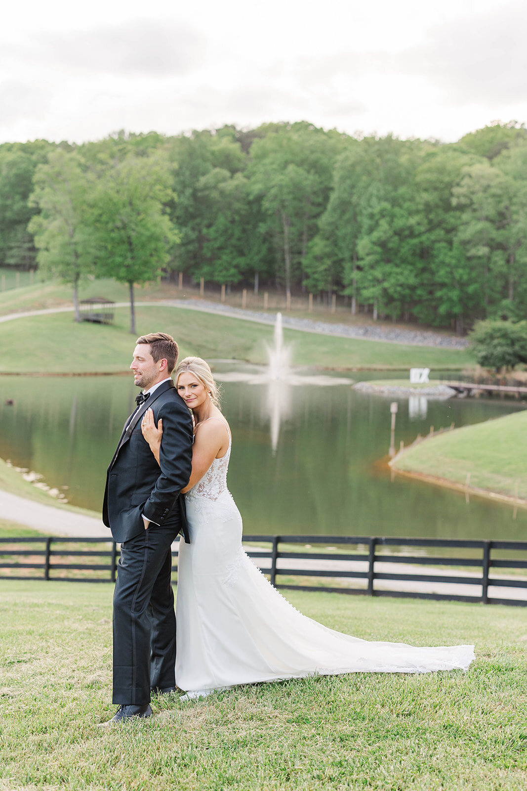 Hix-Wedding-Swan-Lake-Overlook-SNEAKPEEK-166