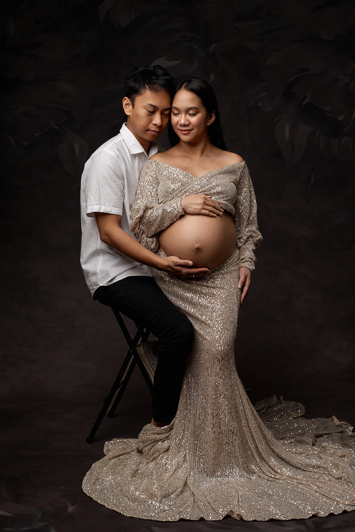 Luxury maternity sessions in southern Minnesota, maternity sessions near me, Mankato maternity Photographer.