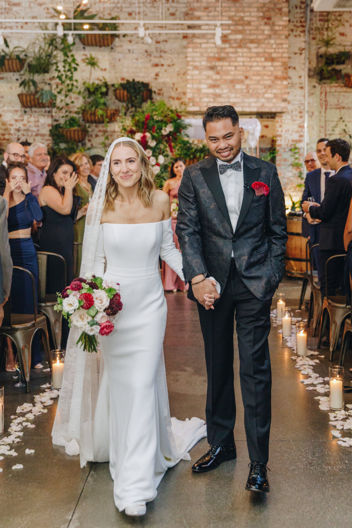RV_Brooklyn_Winery_Wedding_Wild_Sound_Photography_2E3A9521
