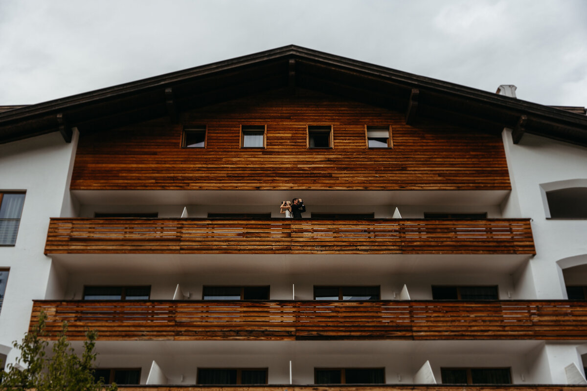 Wooden exterior of La Vimea vegan hotel in the Dolomites