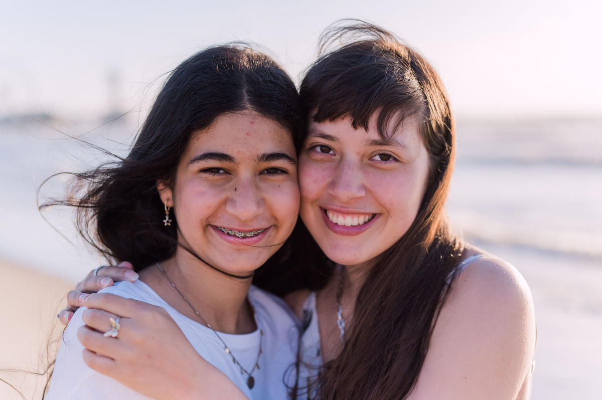 Gezinsshoot aan strand door PhotographyLikeC (4)