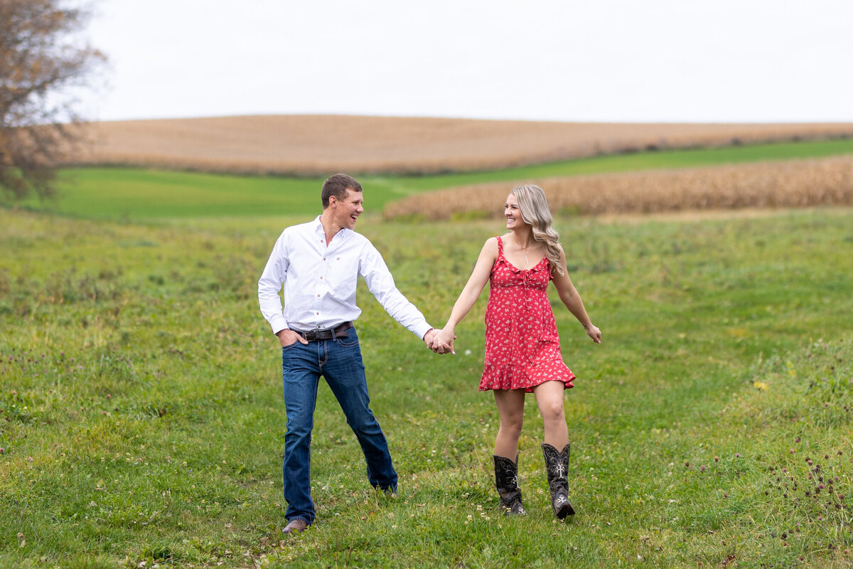 Engagement-Photographers-Rochester-Minnesota-Farm