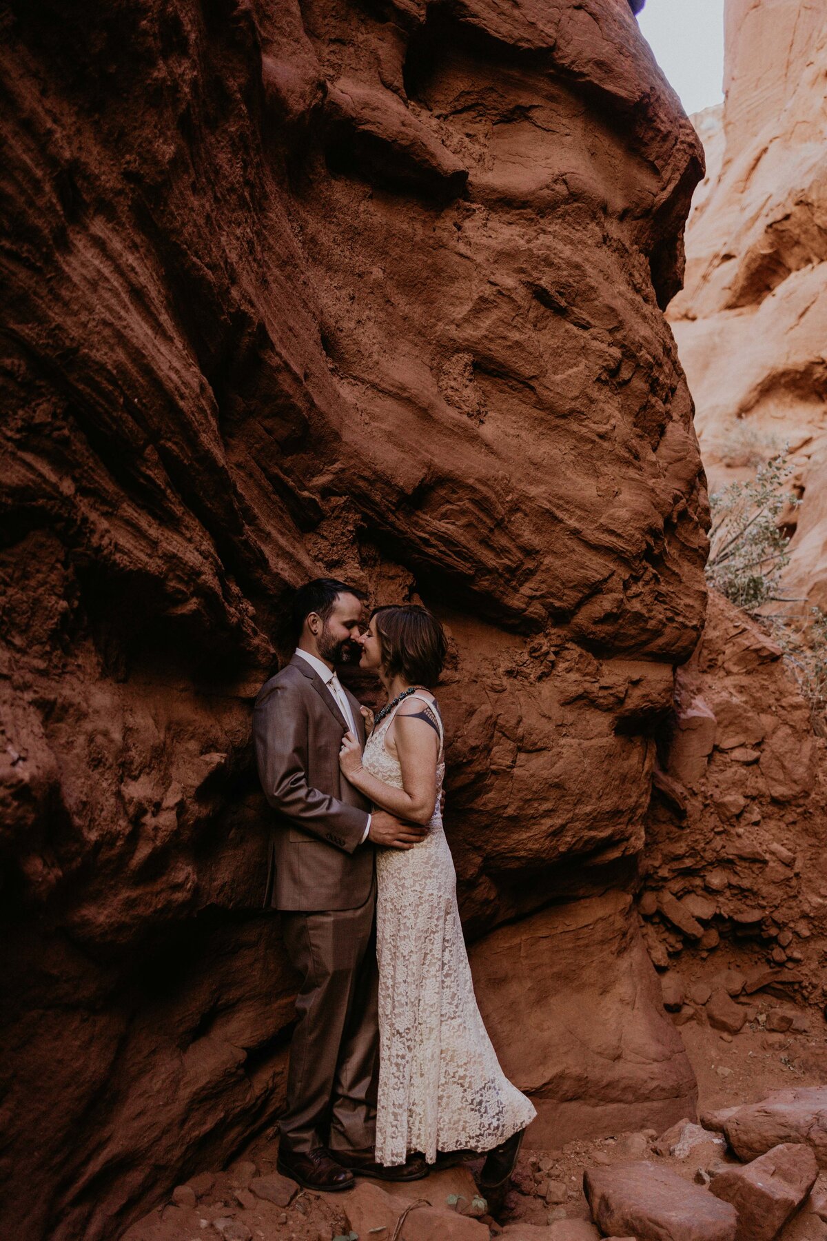 jemez-pueblo-sandia-crest-2-day-elopement-new-mexico-11