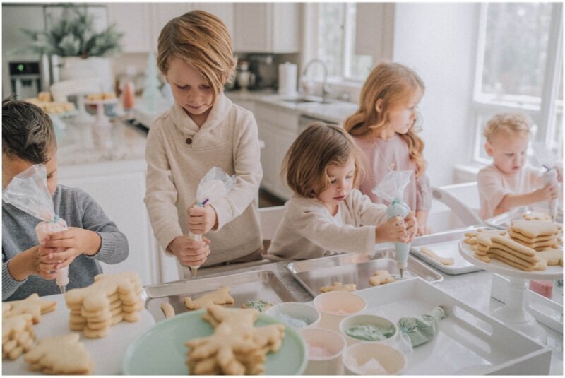 Sinclair-and-Moore-Christmas-Cookie-Party-tips-2018-15
