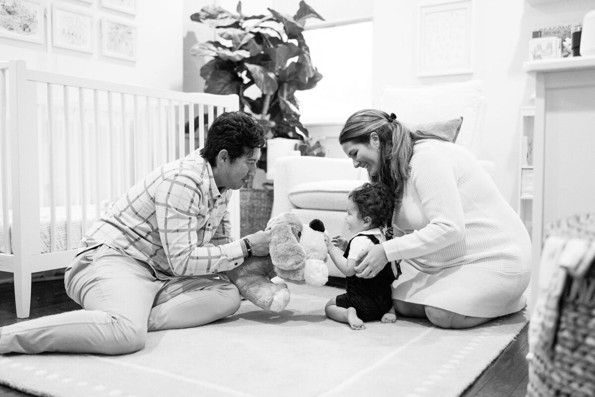 austin-family-photographer-at-home-session (3)