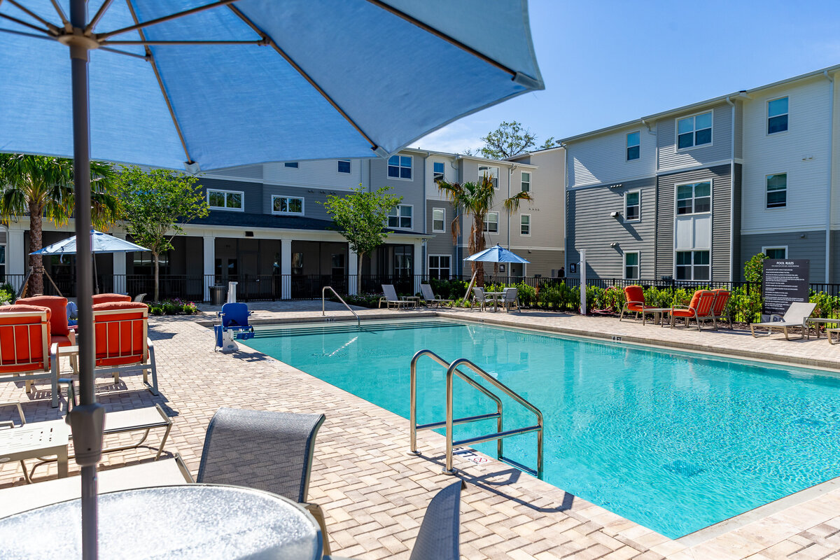 042324ROCHESTERPARK-13