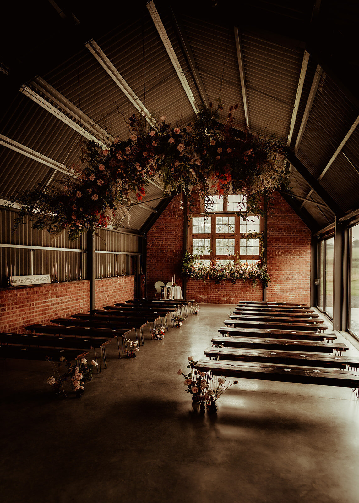 Early Autumn Statement Wedding The Giraffe Shed (15)