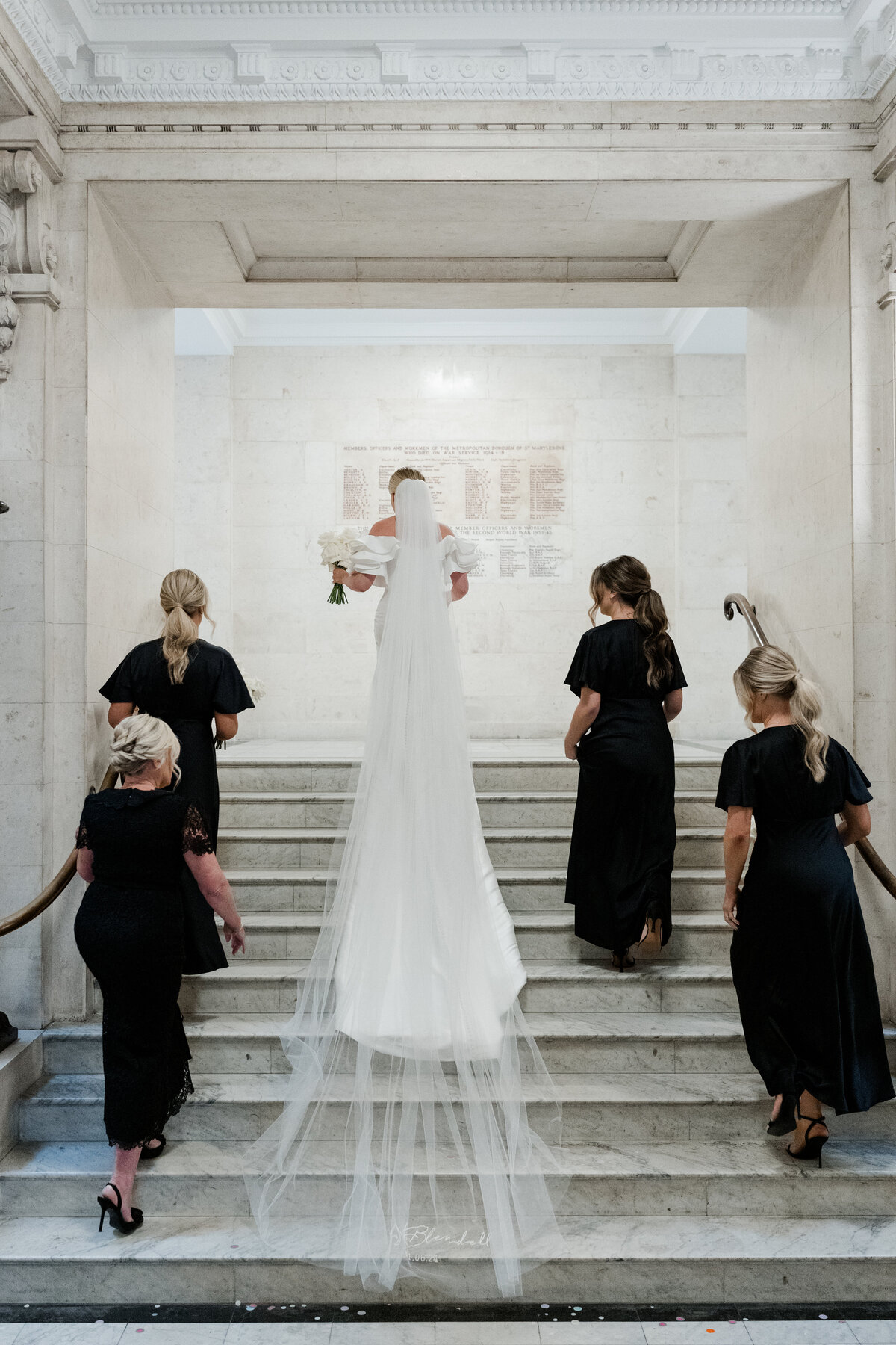 80 editorial wedding photography at the old marylebone town hall