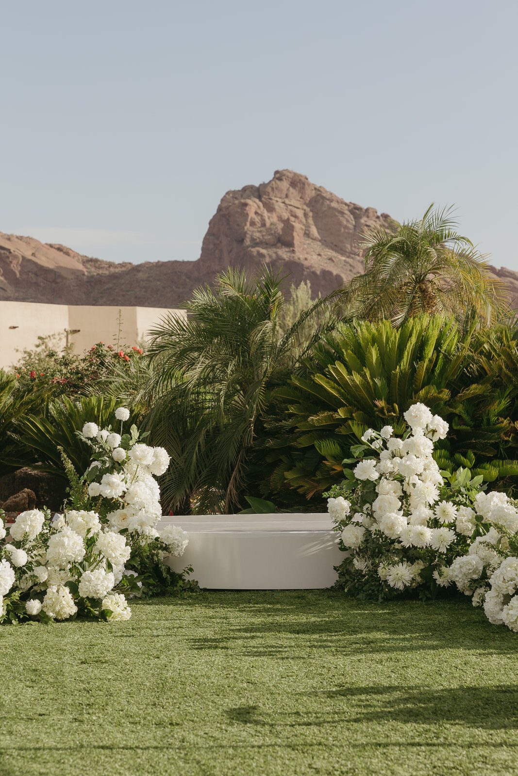 Luxury wedding ceremony in scottsdale styled by Arizona wedding planner