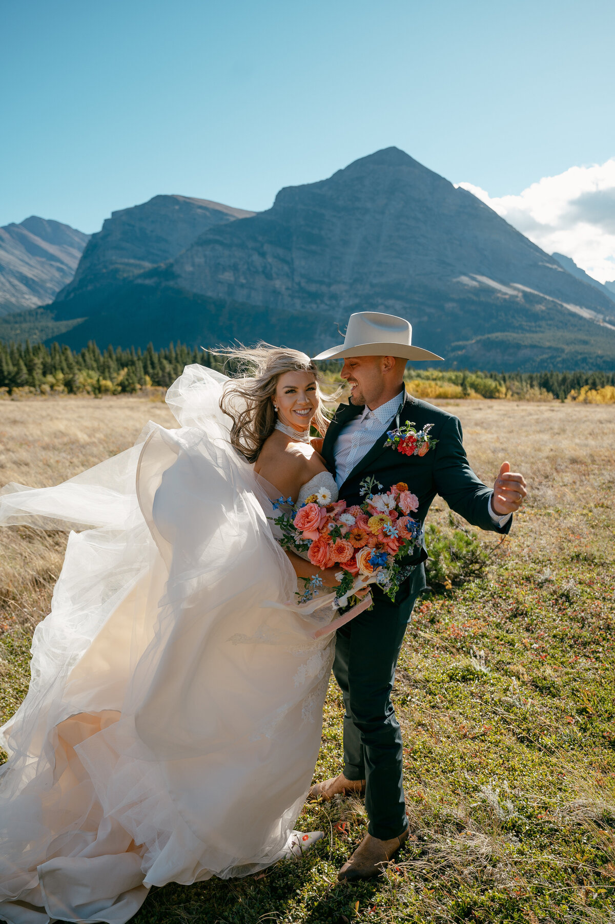 presley-gray-photo-boho-glacier-park-elopement-7383