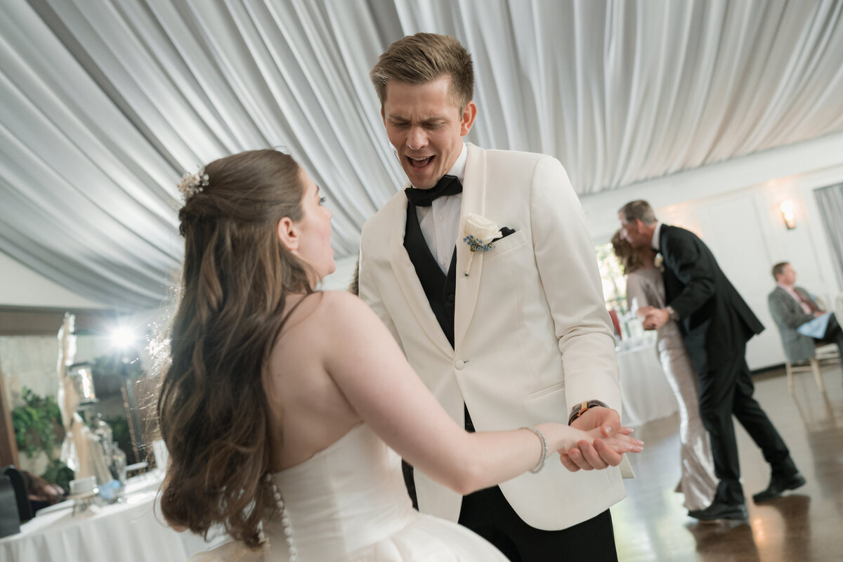 Grace & Ardor Co. East Coast Wedding Engagement Photography Pennsylvania New York City New Jersey Timeless Bold Art Direction Editorial Erin McGeever Lake House Inn-61
