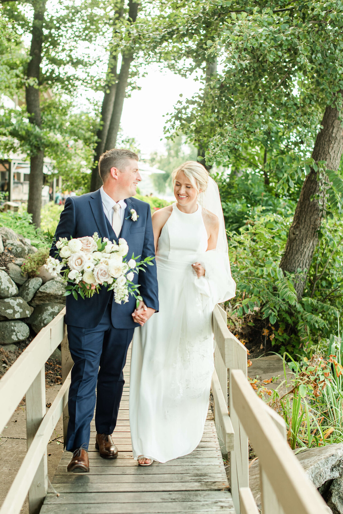 Wisconsin-Wedding-Photographers-105