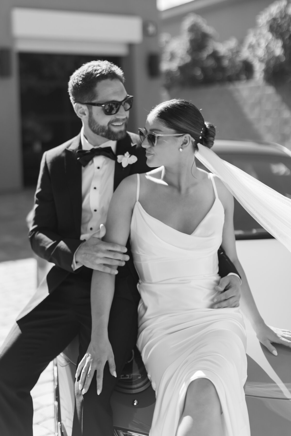 Luxe Black and White Wedding at Palms Casino Resort in Las Vegas - 19