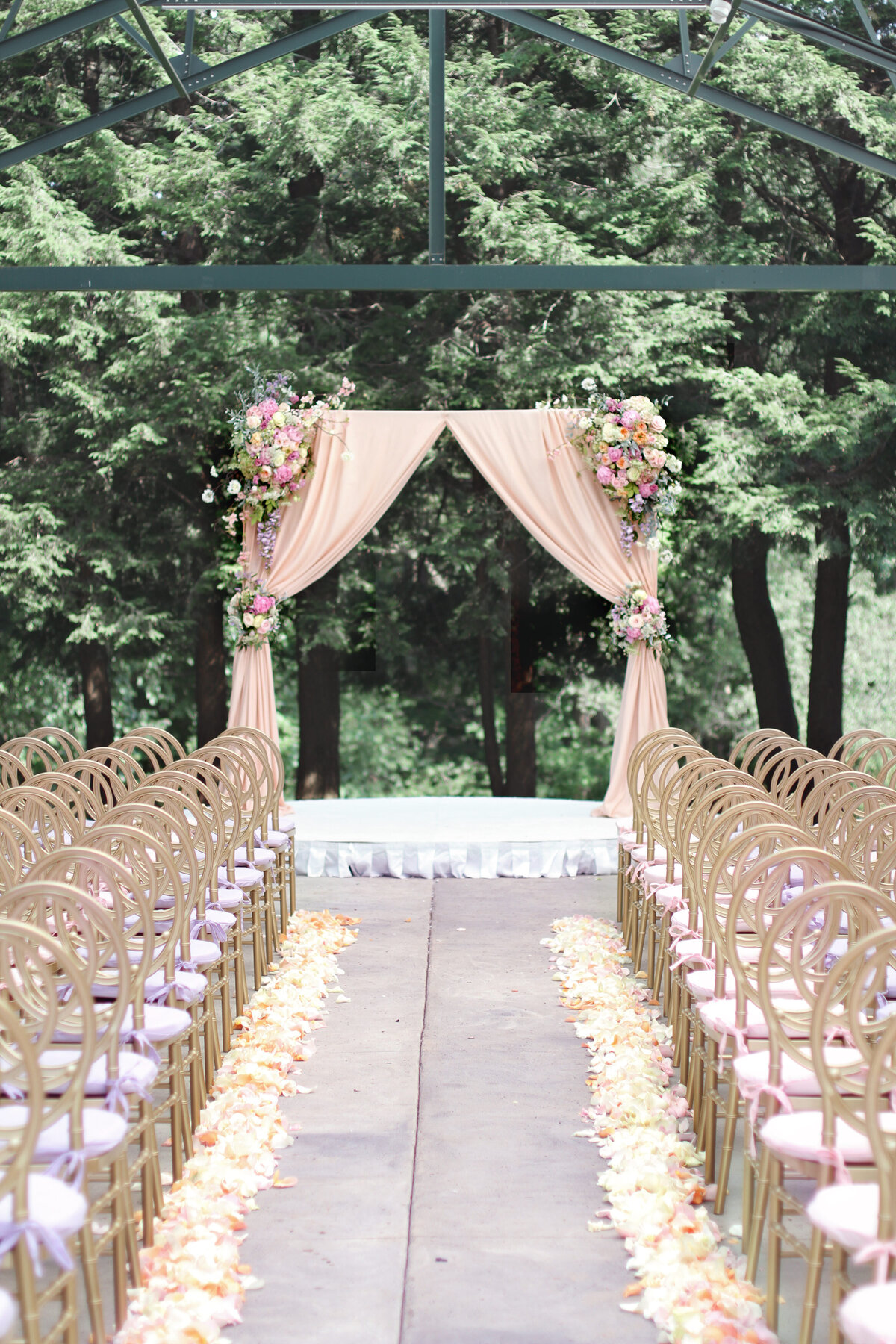 12-araujo-photography-hartwood-acres-tent-wedding