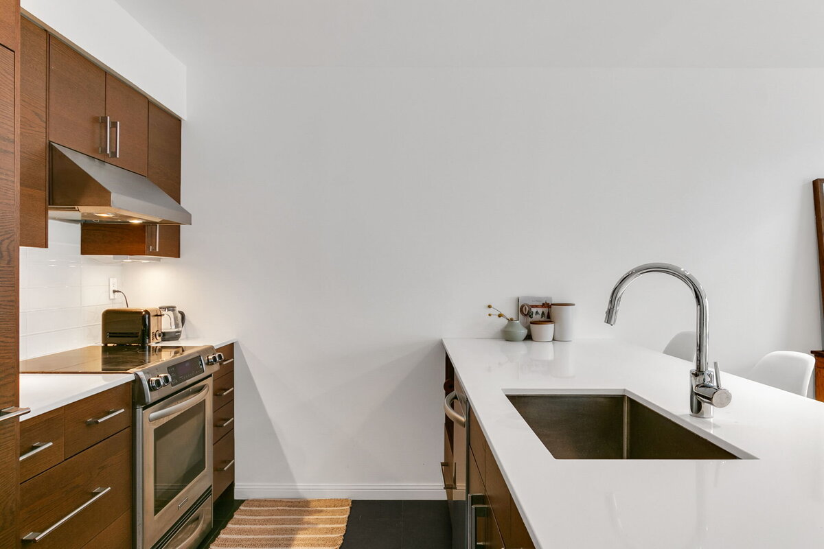 24-web-or-mls-15_008_Kitchen