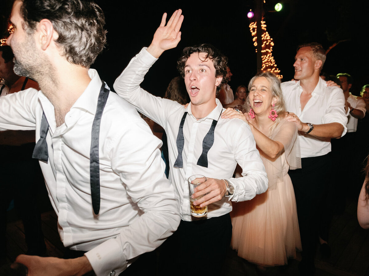 Black-Tie-Wedding-at-Four-Seasons-and-Vouliagmeni-Lake-127