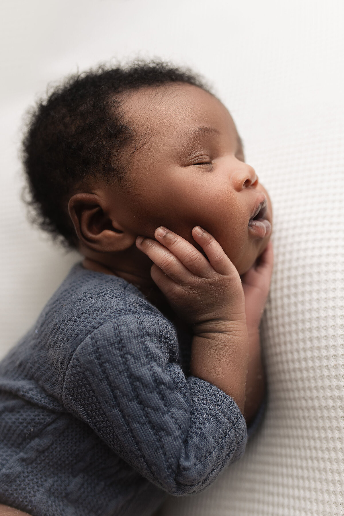 White Orchid Photography - hamilton newborn photography studio