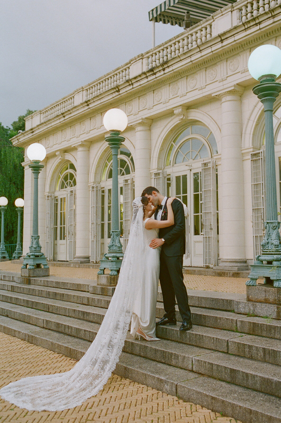 Faye-Fern-Creative-Ruby-Olivia-Rae-Hersey-Eugen-Hotaj-Prospect-Park-Boathouse-Wedding-Cocktail-Hour-23