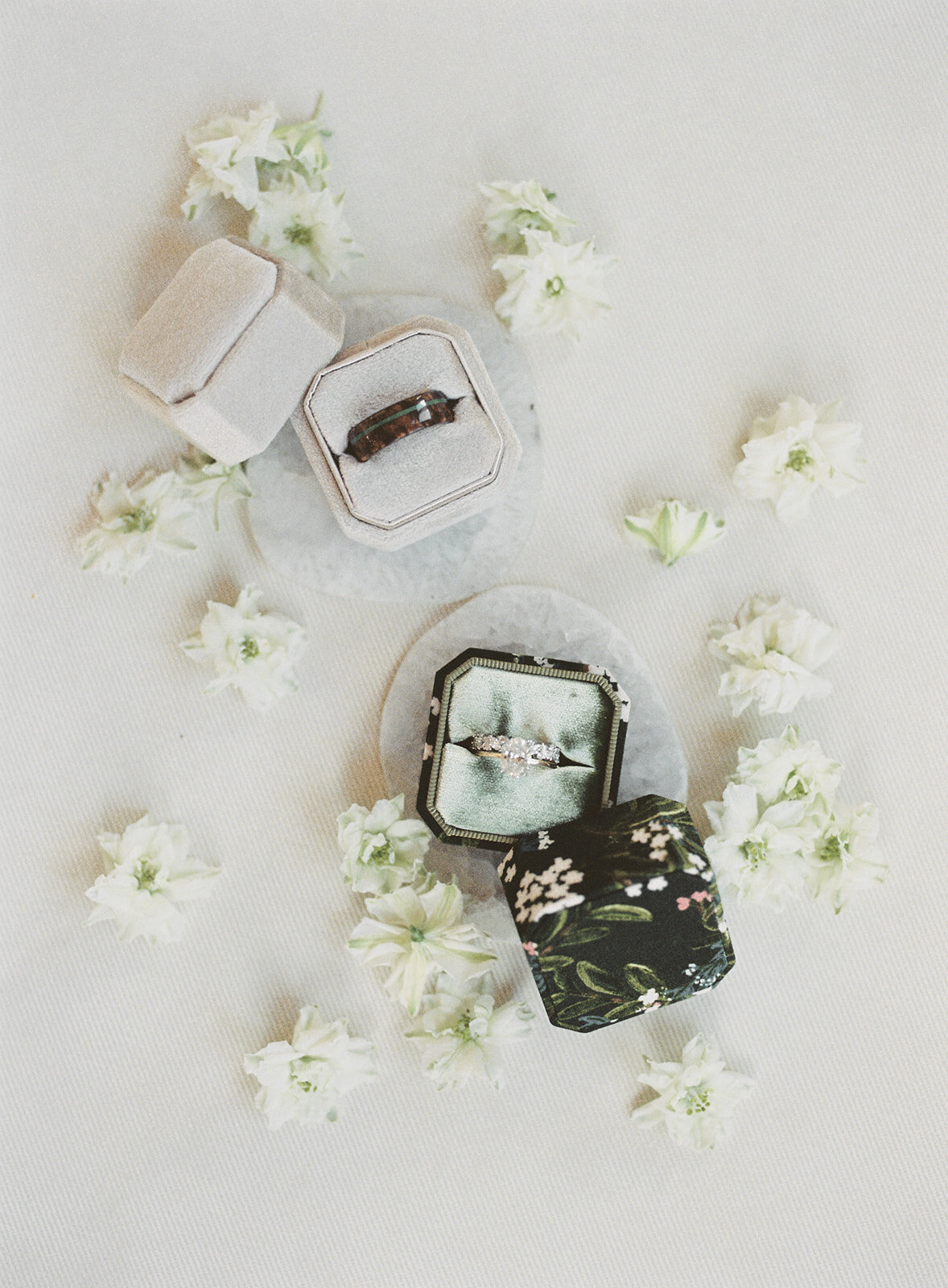 Callie x Eric. Schmid Ranch Wedding by Alp & Isle. Preparations-8