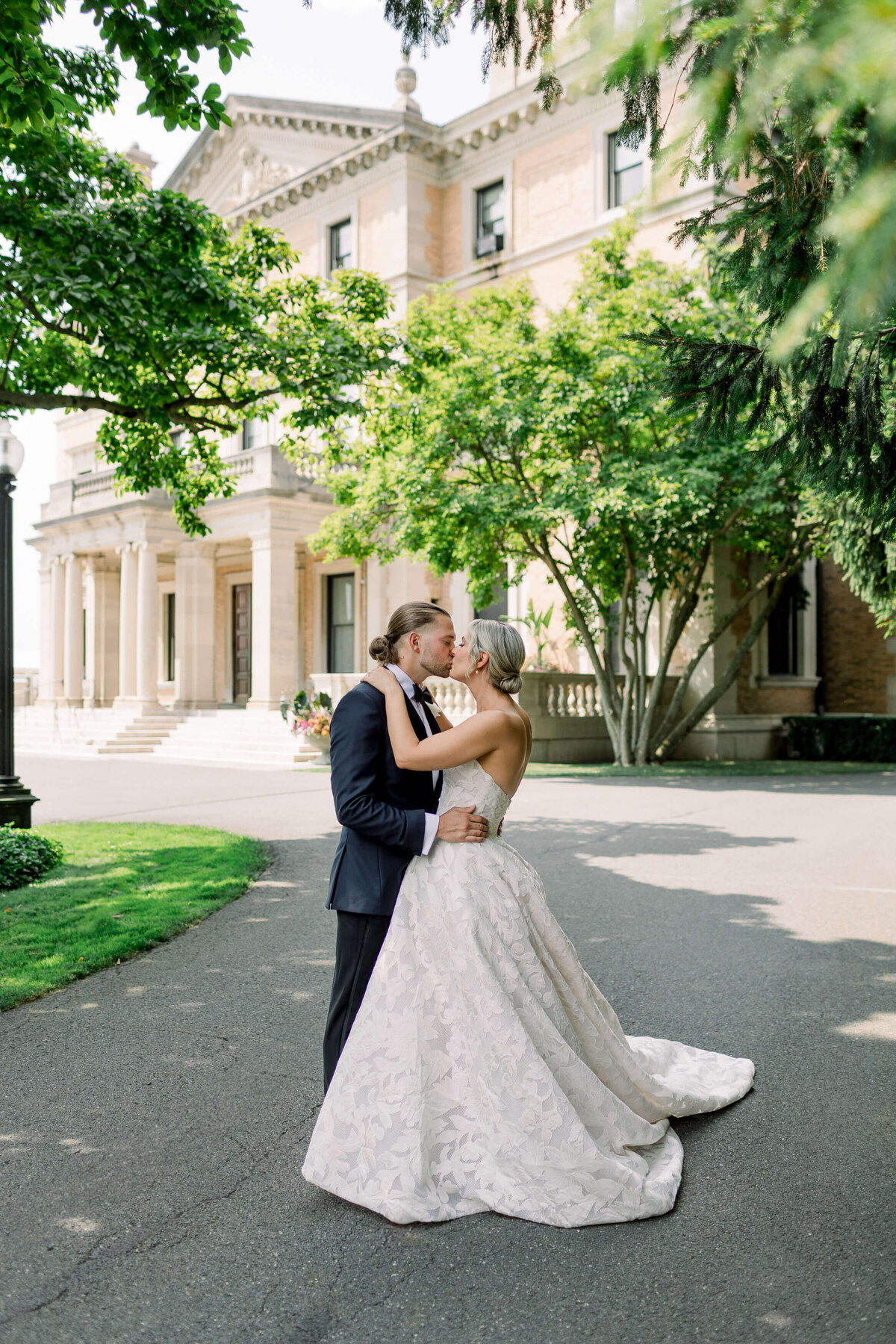 Sleepy_Hollow_Country_Club_Wedding_025