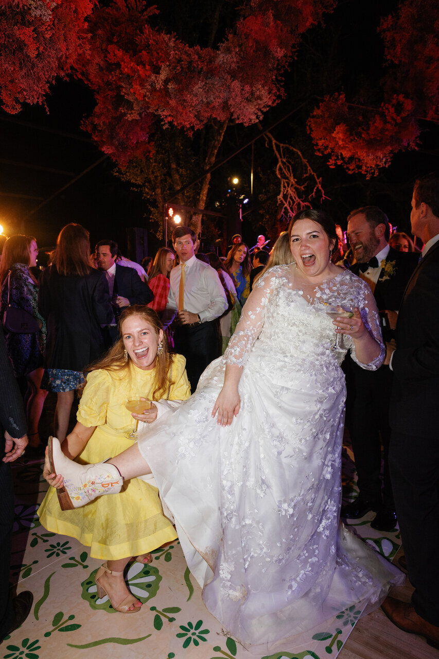 46-colorful-ranch-wedding-max-owens-design