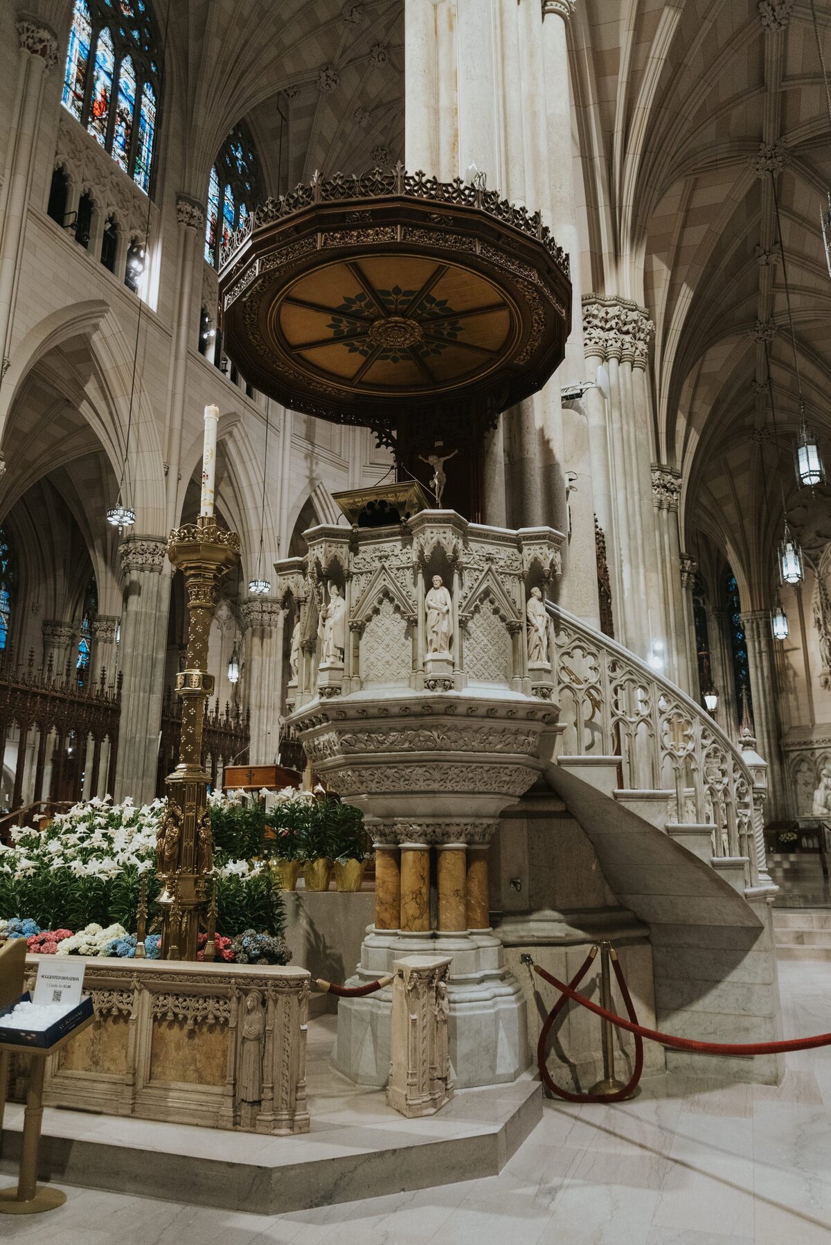 Faye-Fern-Creative-MariaBLung-Meg-Brandon-New-York-Athletic-Club-St-Patricks-Cathedral-Wedding-Ceremony-09