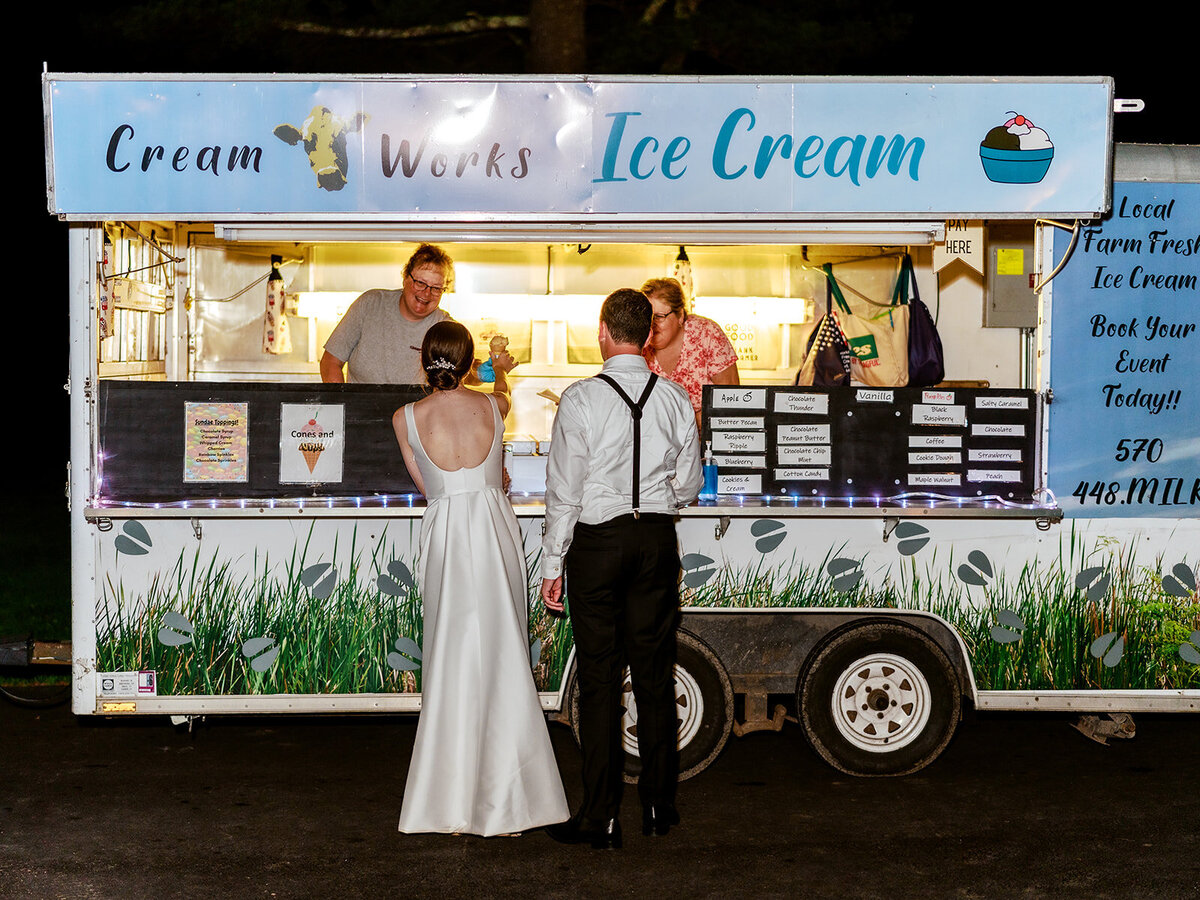 Meghan-Evan_Tyler-Hill-Camp-Wedding_Jessica-Manns-Photography-786