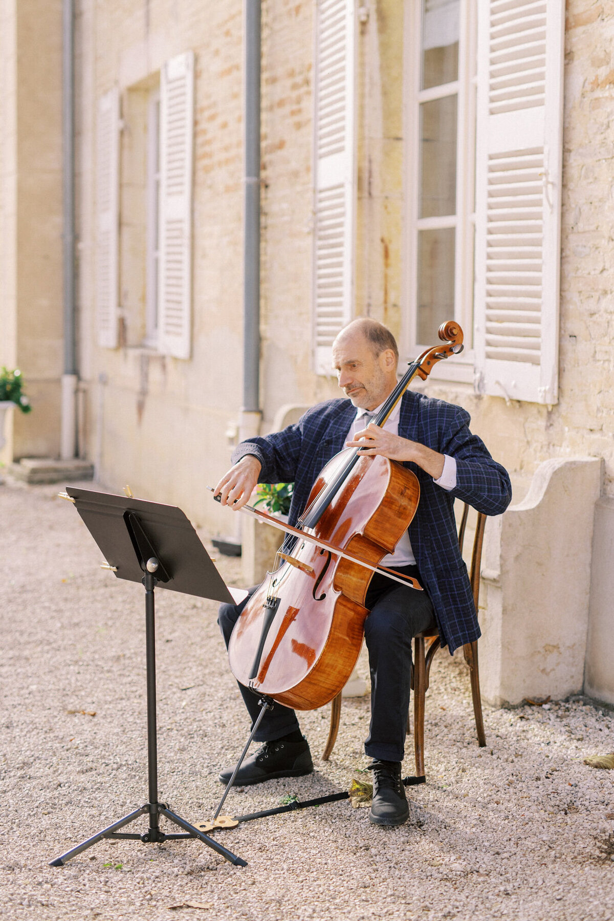 Maïlys Fortune Photography Husband Wife Wedding Weddings Photography France Switzerland Italy Timeless Dreamy Imagery Bilingual French English Destination Weddings Destination Wedding Provence French Riviera Paris Lake Como Tuscany70