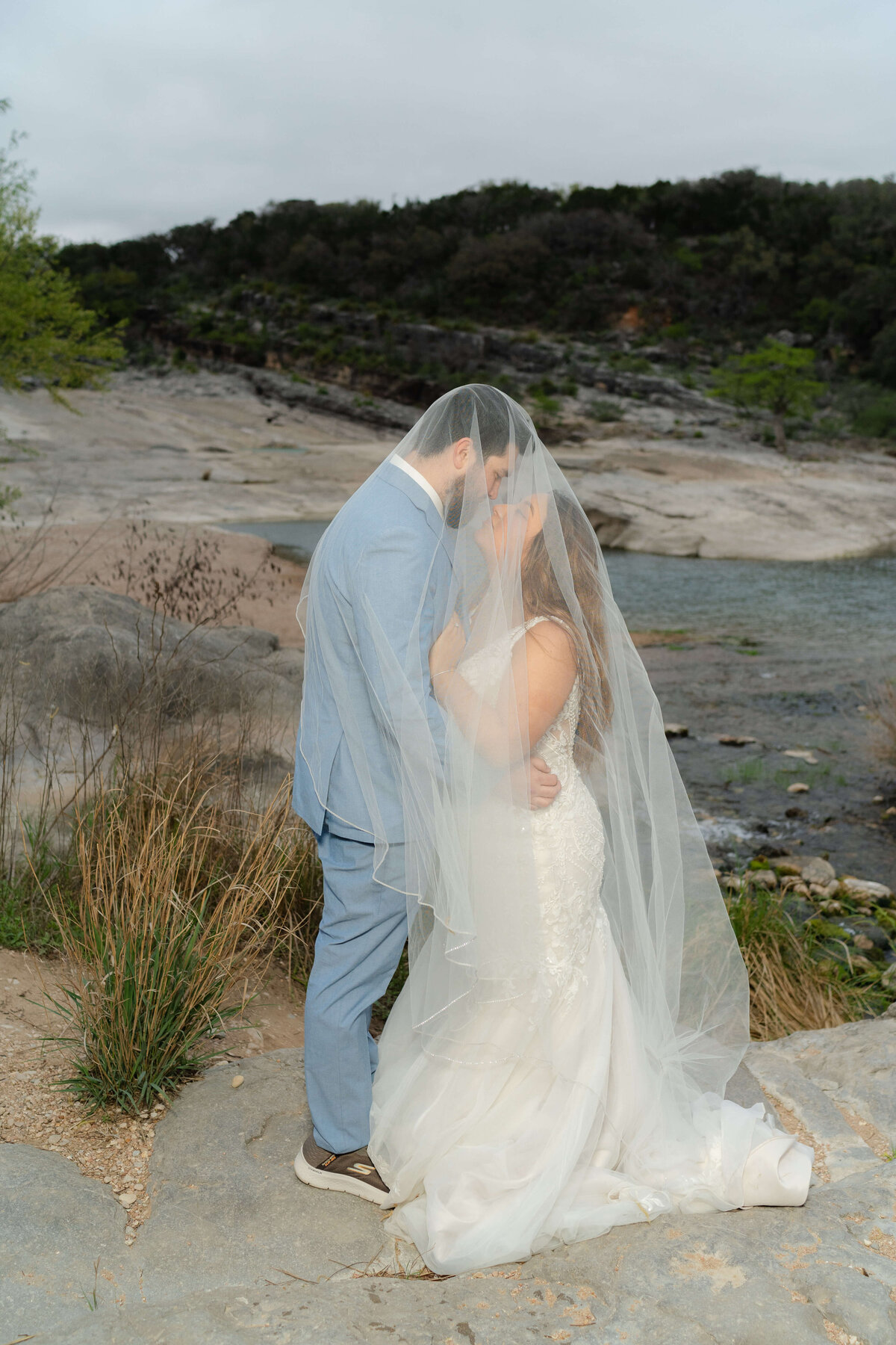 Pedernales-Falls-Elopement-Photographer-093