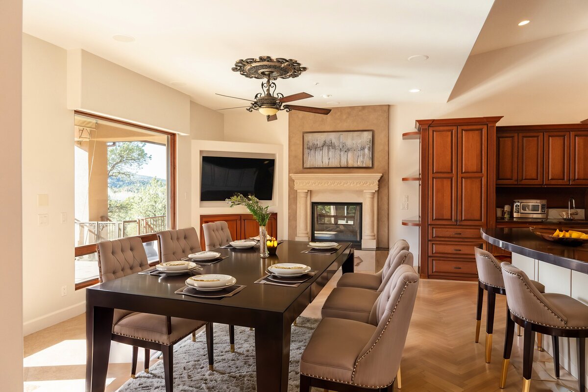 DSC05465 - Dining Room - Luxury - 16