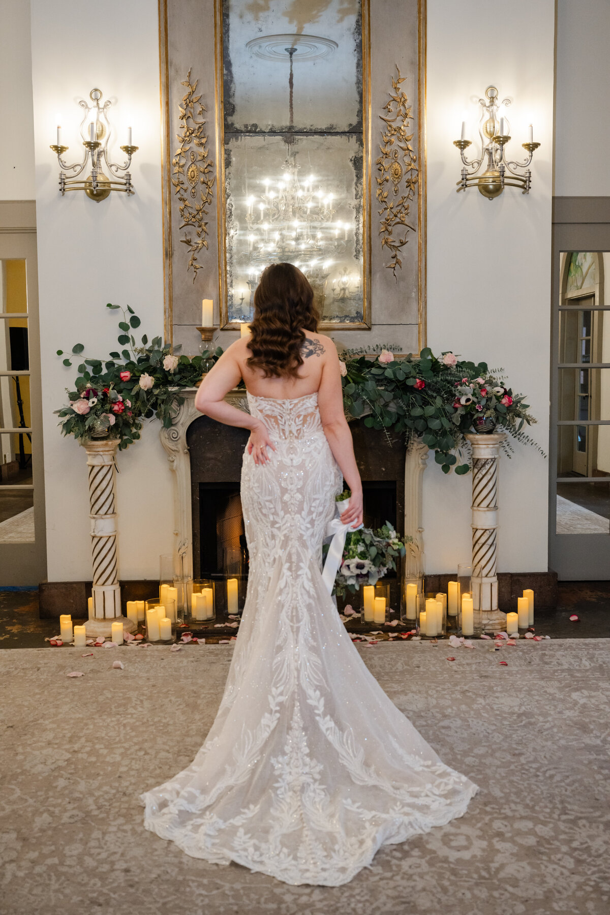 bride at The Ruins wedding venue in Seattle with lace strapless dress